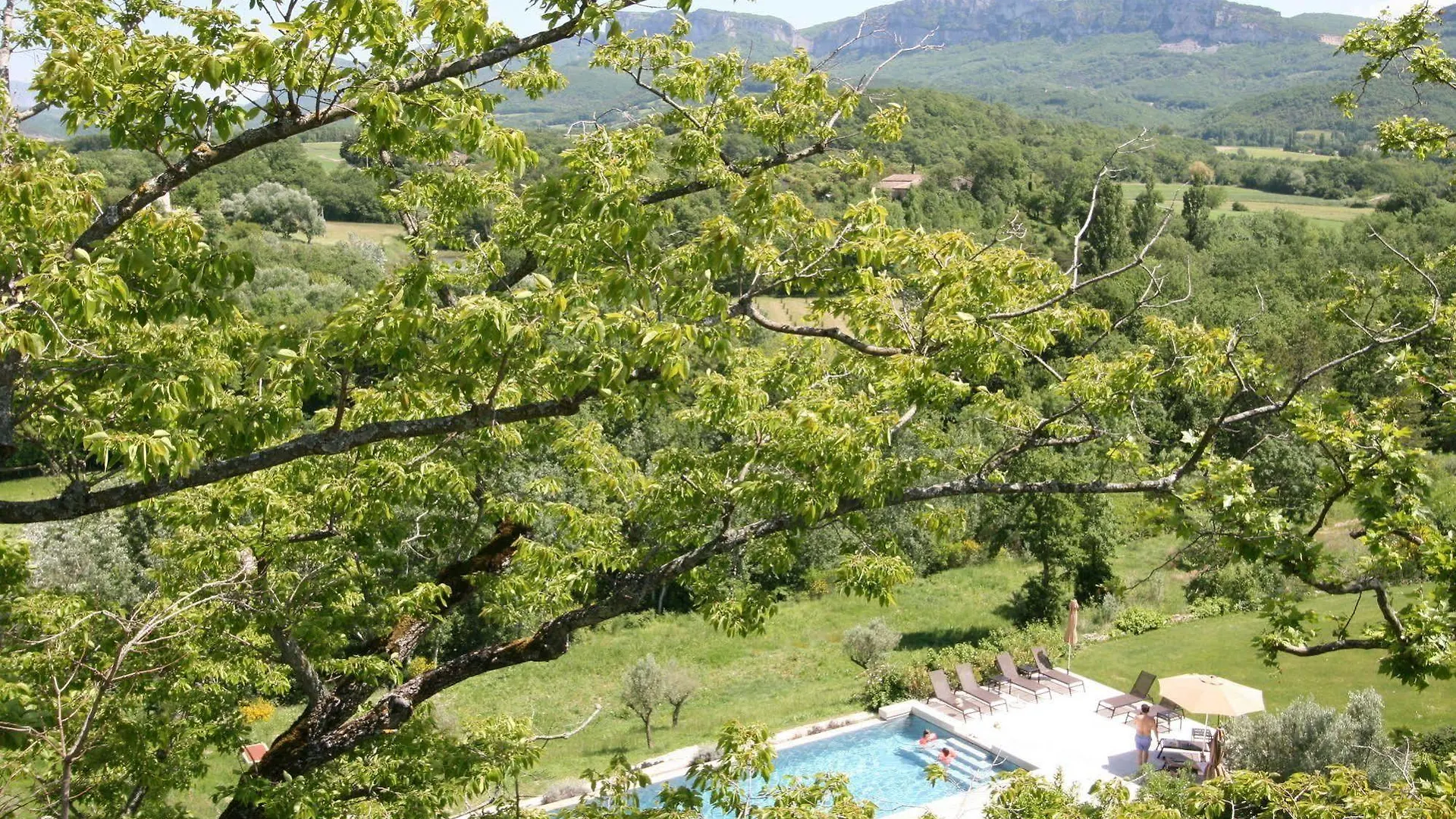 Chateau Les Oliviers De Salettes Charols فندق